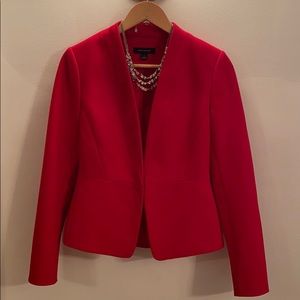 Petite, fitted Ann Taylor blazer!